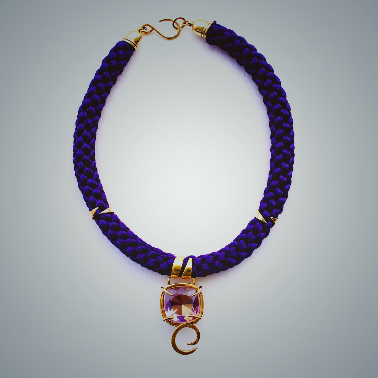 "Nathair" necklace