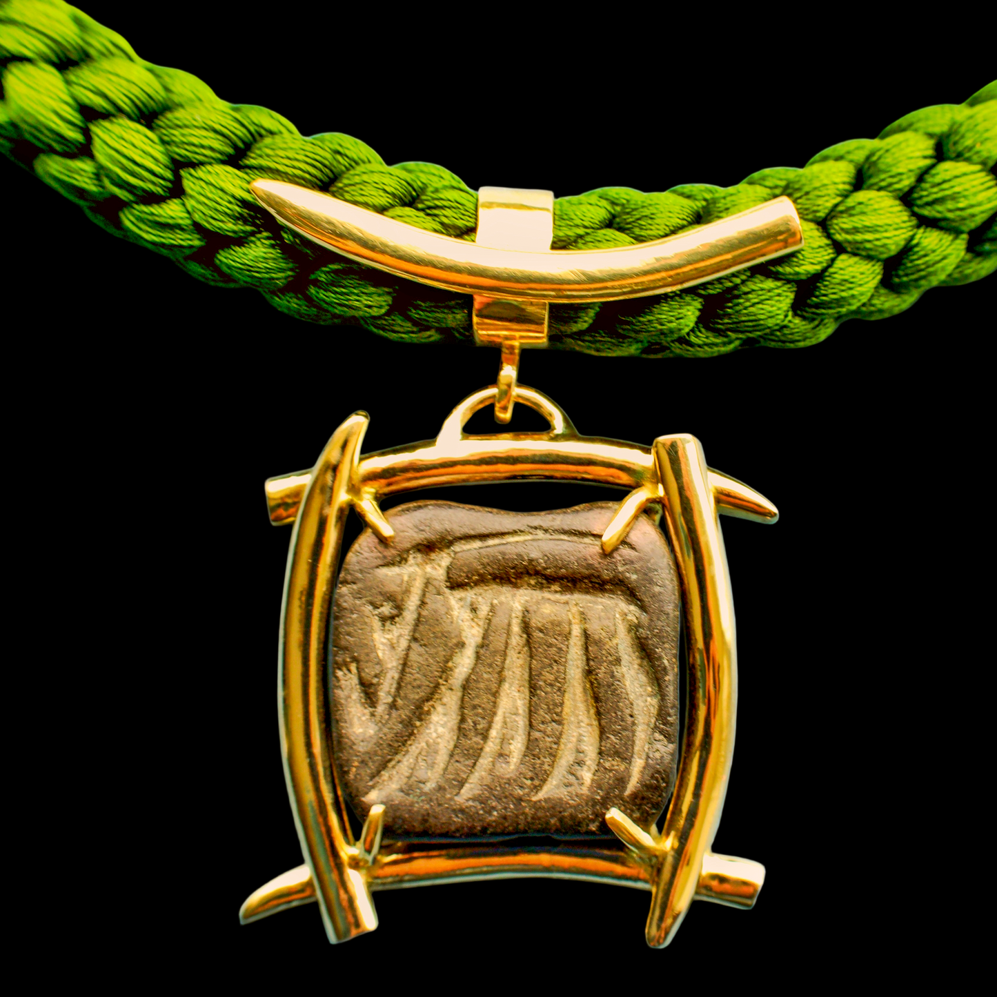 "Ebu" necklace